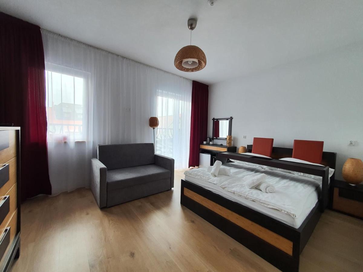 Villa Leba Pokoje & Apartamenty Buitenkant foto