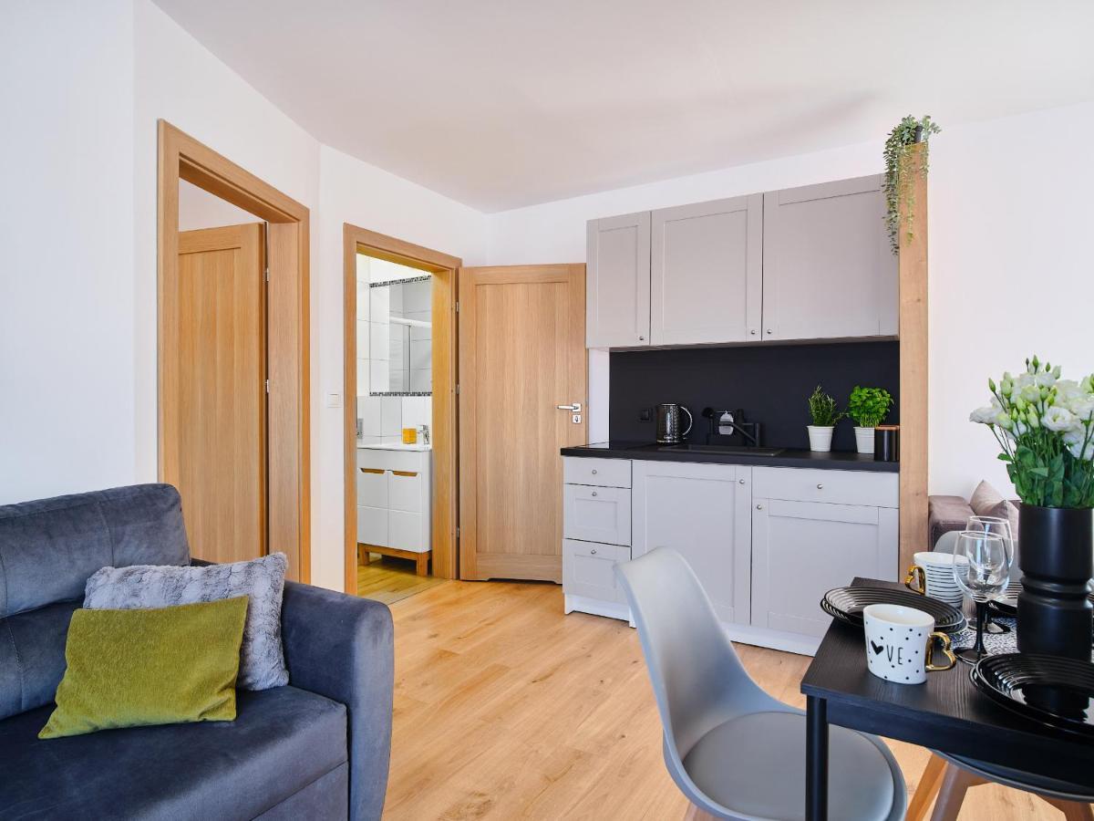Villa Leba Pokoje & Apartamenty Buitenkant foto