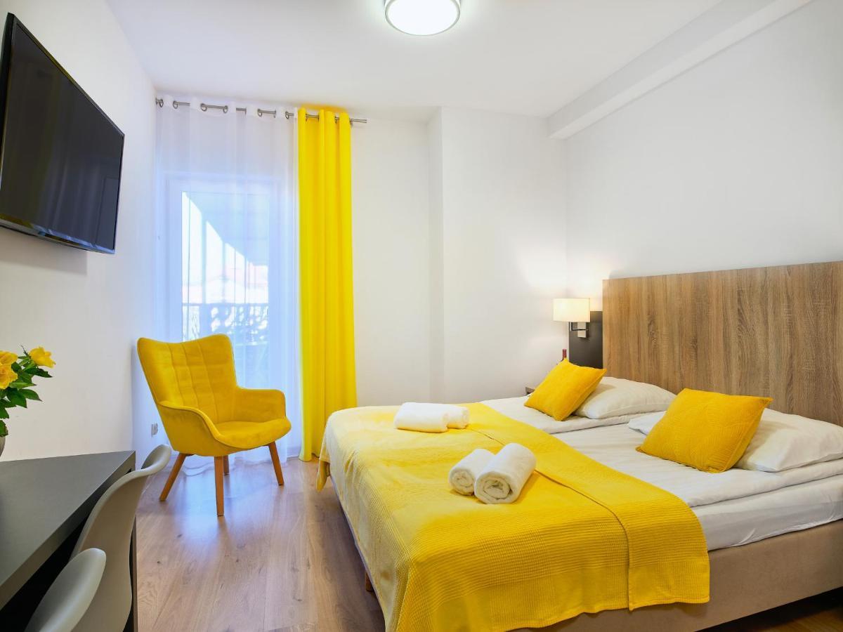 Villa Leba Pokoje & Apartamenty Buitenkant foto