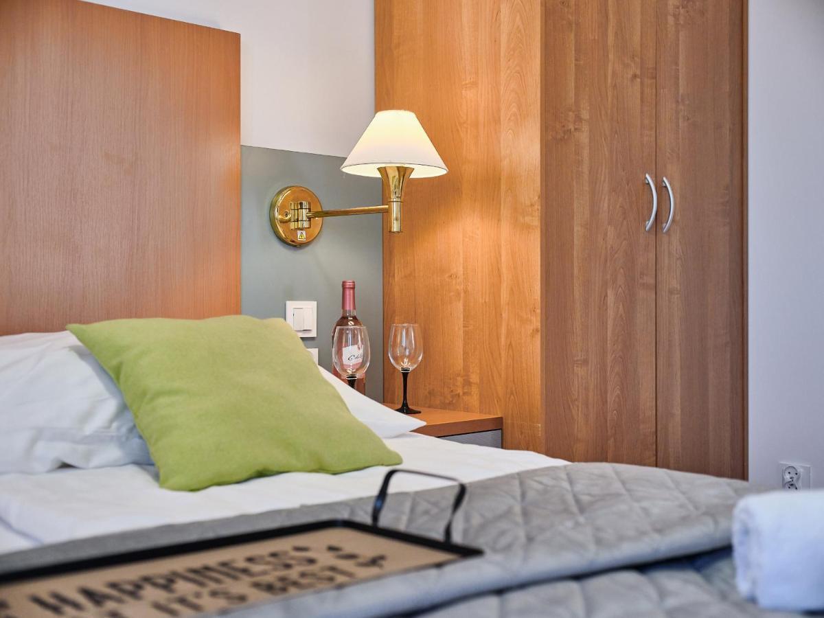 Villa Leba Pokoje & Apartamenty Buitenkant foto