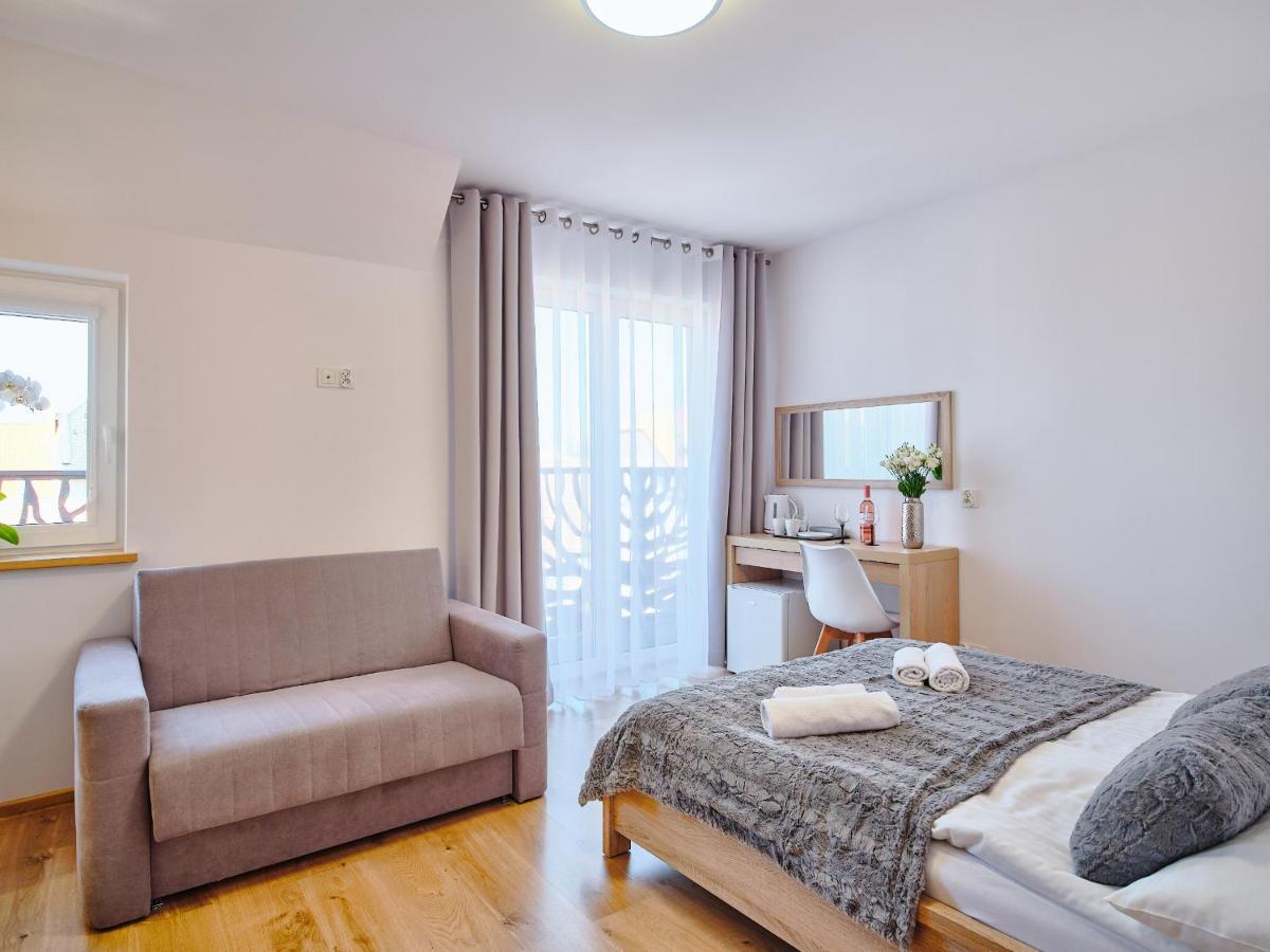 Villa Leba Pokoje & Apartamenty Buitenkant foto