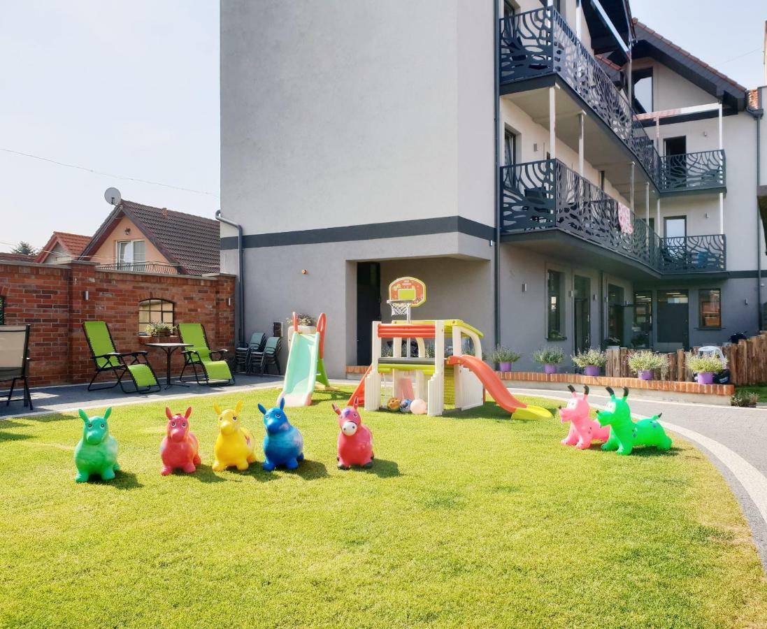 Villa Leba Pokoje & Apartamenty Buitenkant foto
